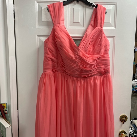 Dresses & Skirts - Dress Prom,Homecoming, Evening Gown Peach